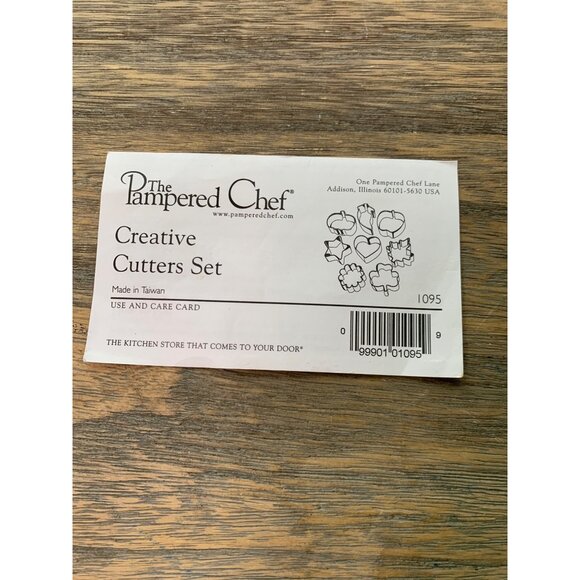 The Pampered Chef Mini Cutters 8 in Metal Tin - Picture 2 of 9